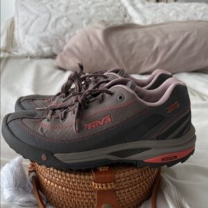 Teva Women's Gray and Pink Trail Sneakers